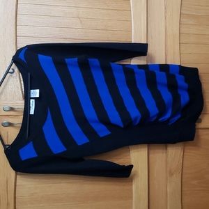 Allison Brittney Black and Blue 3/4 Sleeve Sweater Medium